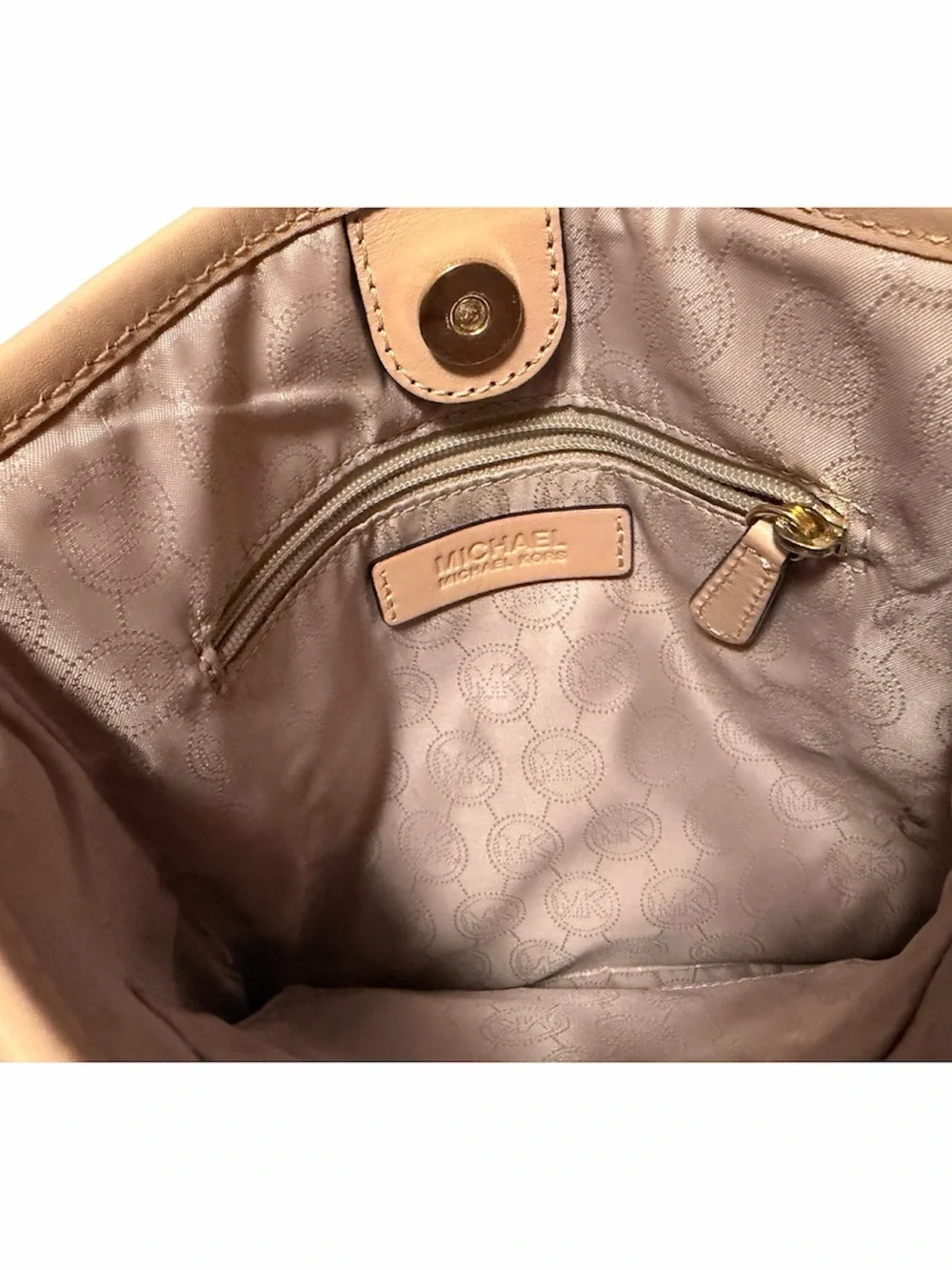 Michael Kors 90 y2k style crossbody shoulder bag purse vintage classic MK design